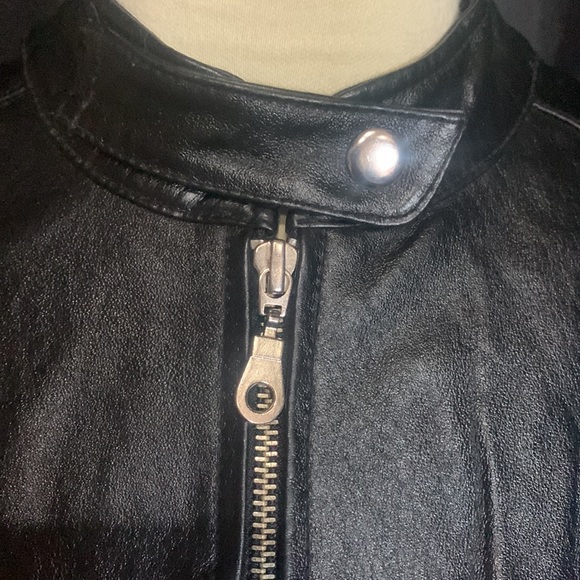 Wilson’s womens leather motorcycle jacket - Picture 4 of 12